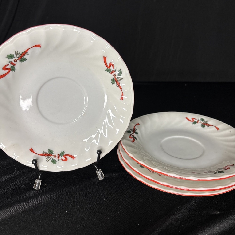 Kopin Christmas Pleasure Scalloped Saucer Set‎ of 4